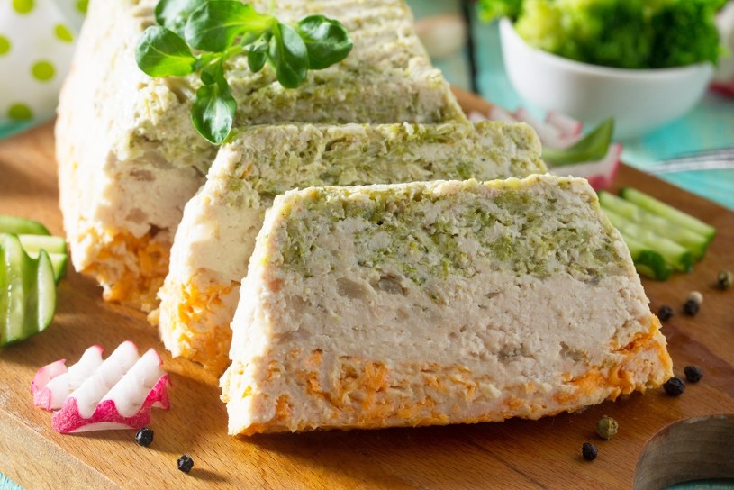 Wielkanocny pasztet inspirowany Francją. Zaserwuj gościom, jest delikatny i elegancki