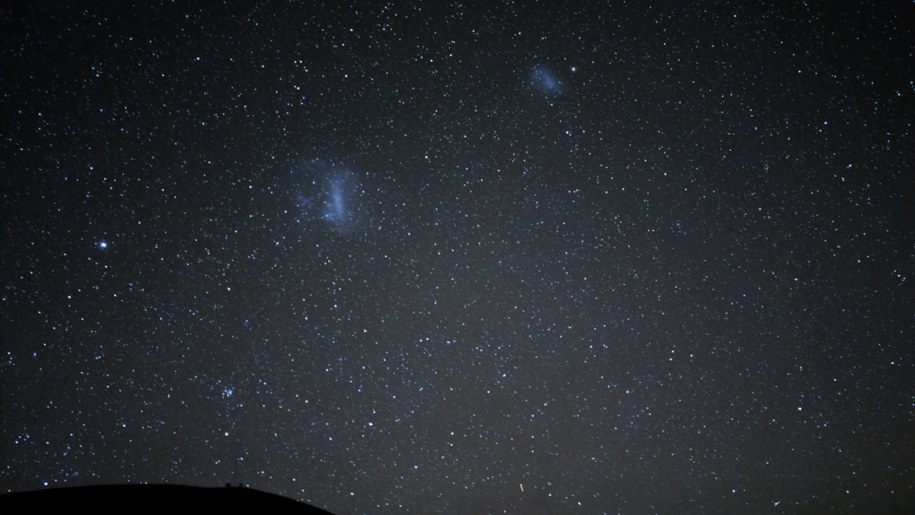 Wielki i Mały Obłłok Magellana nad Obserwatorium Paranal /Fot. Grzegorz Jasiński /RMF FM