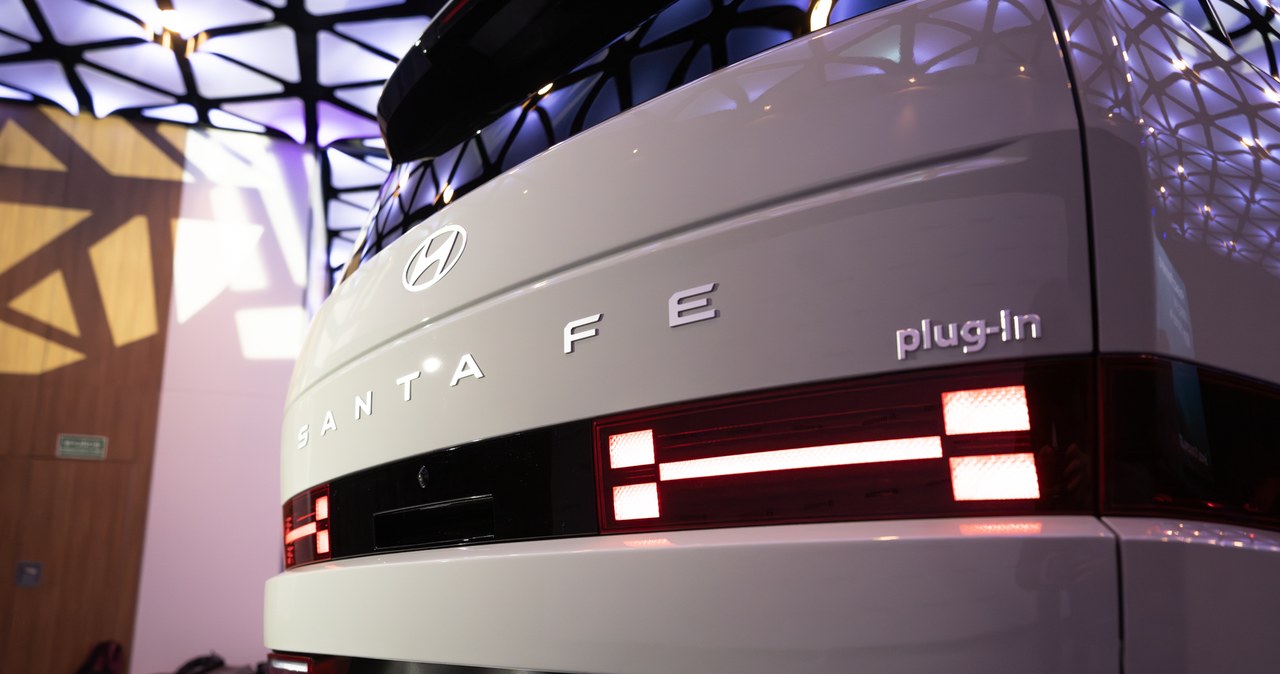 Wielki, kanciasty i ociekający futuryzmem. Oto nowy Hyundai Santa Fe /Jan Guss-Gasiński /INTERIA.PL