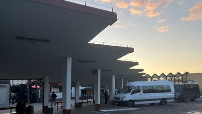 Wielki parking w miejscu dworca autobusowego w Lublinie