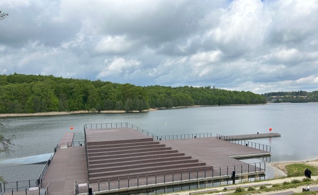 Wielki powrót dawnego kurortu. Od lipca w Kartuzach rusza "plaża na wodzie"
