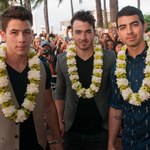 Wielki powrót Jonas Brothers (teledysk "Sucker"). Co bracia robili ostatnio?