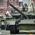 Wielki transport czołgów w Rosji. Kreml chce zaskoczyć Ukraińców