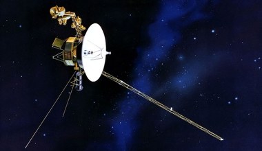 Wielki Wybuch na skraju Układu Słonecznego. NASA uratowała Voyagera 2