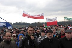 Wielkie powitanie Kamila Stocha w Zębie. Były łzy szczęścia