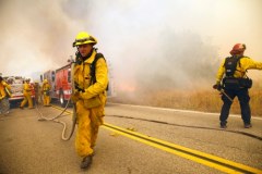 Wielkie pożary lasów w pobliżu Los Angeles