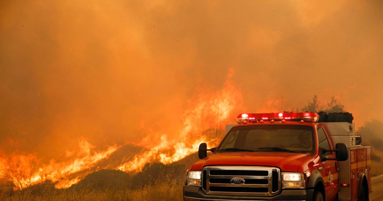 Wielkie pożary lasów w pobliżu Los Angeles