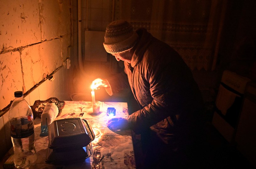 Wielkie przerwy w dostawach energii na Ukrainie /AFP