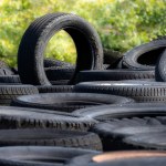 opony Wielkie wysypisko w lesie. Leśnicy proszą mieszkańców o pomoc