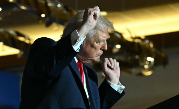 Wielkie zwycięstwo Trumpa. W tle budżet na służby migracyjne do końca kadencji