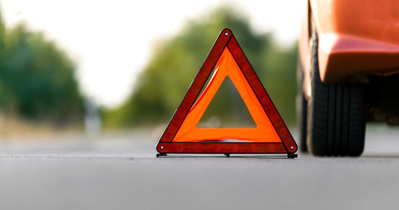 Wielkopolska: 64-letni kierowca zmarł po zderzeniu z cysterną