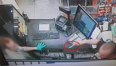 Wielkopolska: Napad na stację benzynową. Po pościgu policjanci zatrzymali 30-latka