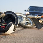 Wielkopolskie: 19-letni motocyklista zginął po zderzeniu z autem osobowym 