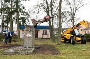 Wielkopolskie: Zburzono pomniki upamiętniające Armię Czerwoną