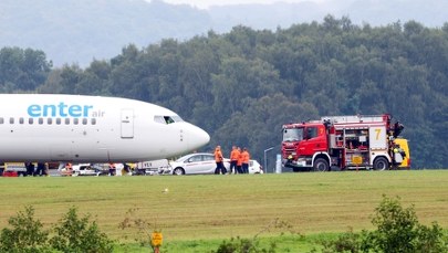 Wielogodzinne utrudnienia na lotnisku w Balicach. Samolot wypadł z pasa