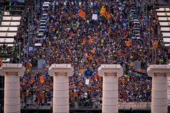 Wielotysięczna manifestacja na ulicach Barcelony