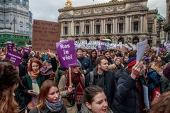 Wielotysięczna manifestacja przeciw przemocy wobec kobiet