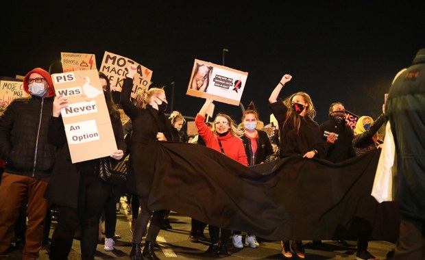 Wielotysięczne blokady w całej Polsce. Strajk Kobiet protestował przeciwko zakazowi aborcji