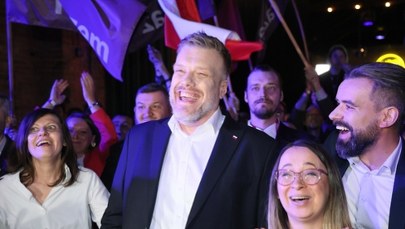 Wielu chętnych do współpracy z Zandbergiem. Partia Razem na fali
