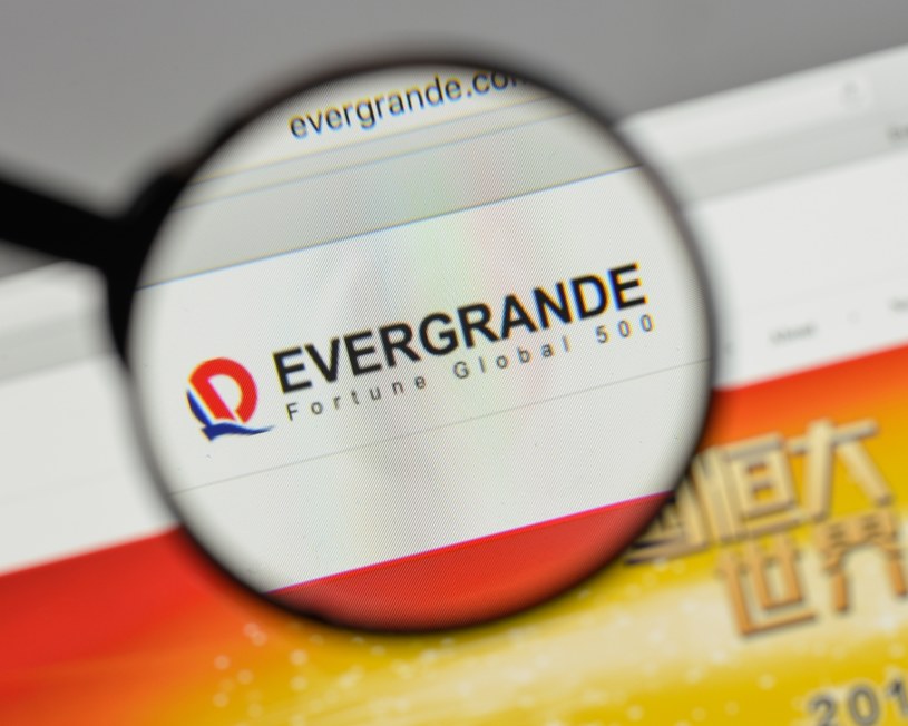 Wielu dostawców i podwykonawców weszło na drogę sądową przeciwko Evergrande, który z ponad 300 mld dolarów niespłaconych należności określany jest jako najbardziej zadłużony deweloper na świecie /123RF/PICSEL