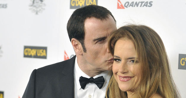 Wielu twierdzi, że małżeństwo z Kelly Preston jest dla Travolty jedynie przykrywką dla jego homoseksualnych skłonności. /Toby Canham /Getty Images