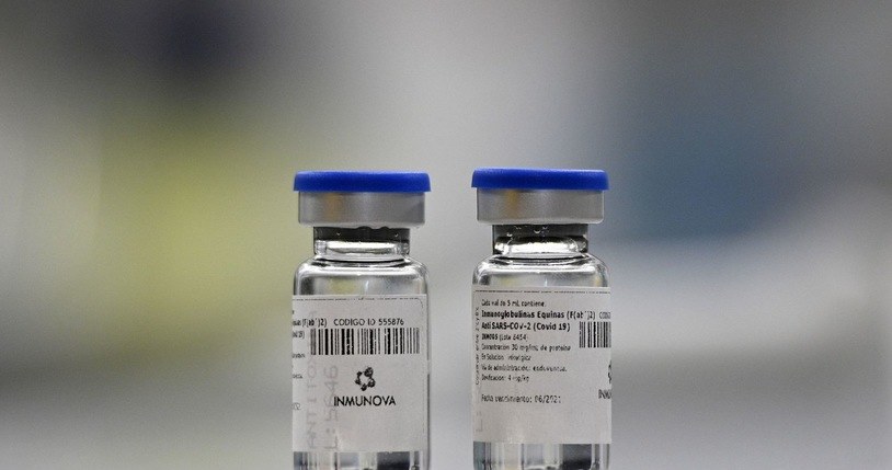 Wiemy dlaczego część Polaków nie chce się szczepić... /AFP