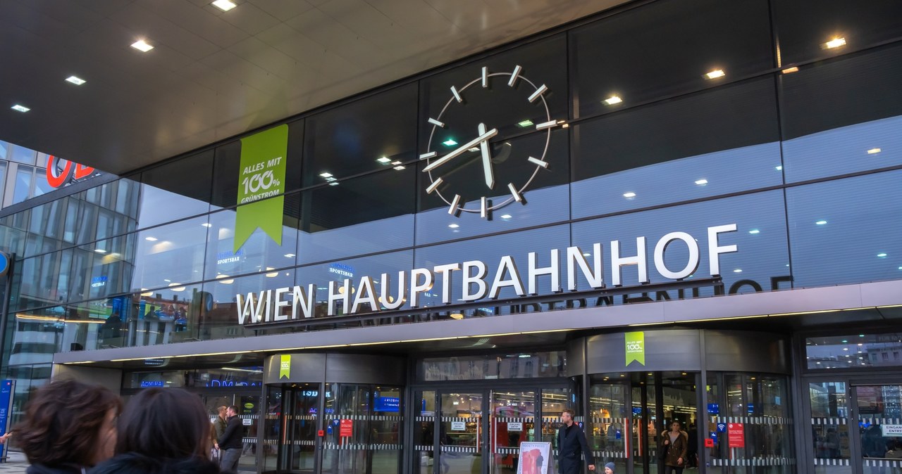 Wien Hauptbahnhof. Dworzec kolejowy w Wiedniu /123RF/PICSEL