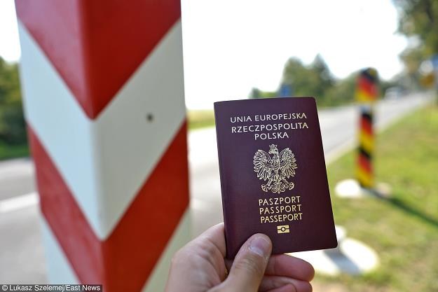 Wierzyciel może wstrzymać wydanie dłużnikowi paszportu, fot. Lukasz Szelemej /Agencja SE/East News