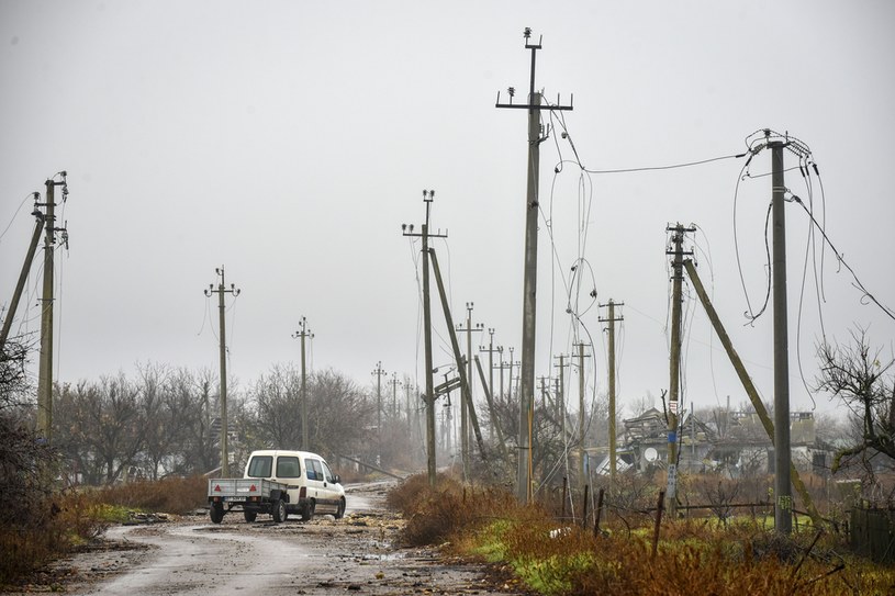 Wieś Posad-Pokrowskie w rejonie Chersonia. Nie ma prądu, wody, gazu, ani możliwości zaopatrzenia /PAP/EPA/OLEG PETRASYUK /PAP/EPA