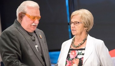 Wieści o małżeństwie Wałęsy nie pozostawiają złudzeń. Przerwał milczenie po dwóch miesiącach