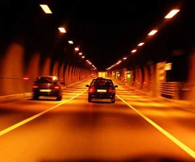 Wiesz, jak jeździć w tunelu?