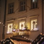 Wieszasz takie lampki na balkonie? Uważaj, możesz dostać mandat