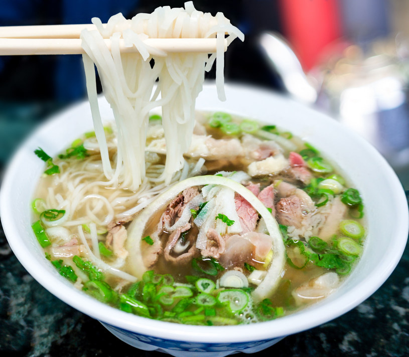 Wietnamska zupa pho /123RF/PICSEL