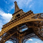Wieża Eiffla ewakuowana. Fałszywy alarm bombowy w Paryżu
