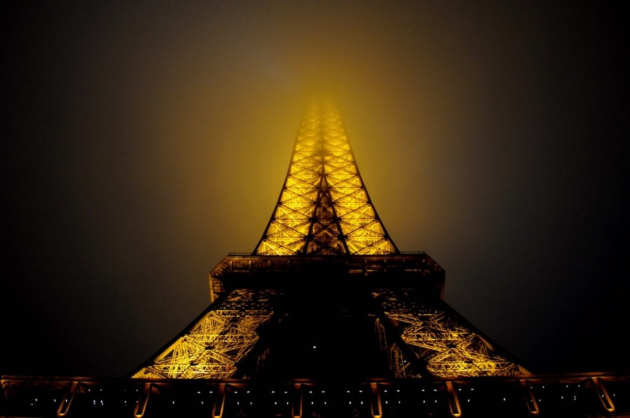 Schody Wieży Eiffla sprzedane za ćwierć mln euro!