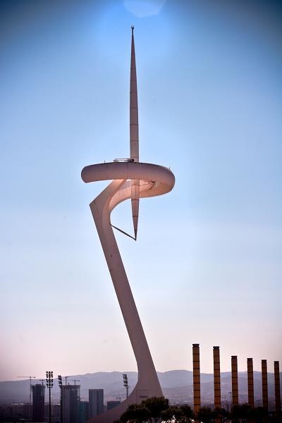Wieża telewizyjna na górze  Montjuic w Barcelonie /&copy;123RF/PICSEL