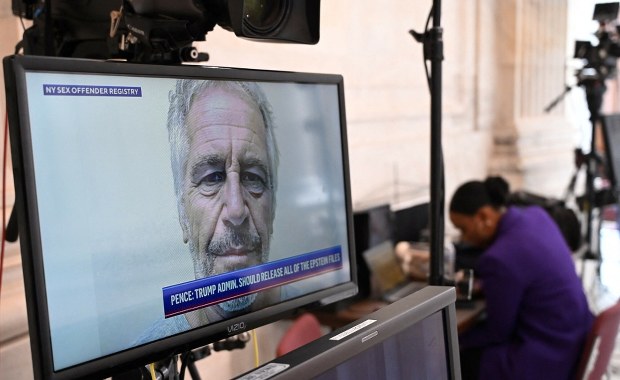 Więzień 76318-054. Epstein twierdził, że próbowano go zabić