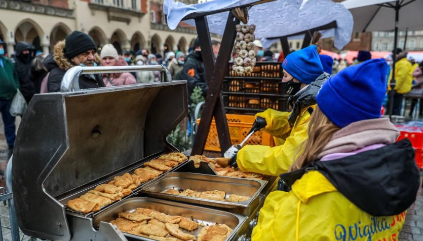 Wigilia dla potrzebujących znów w Krakowie. Pomóż stworzyć świąteczne paczki! 