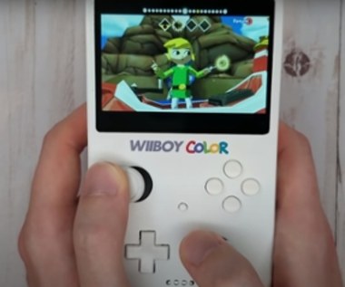 WiiBoy Color to przerobione Nintendo Wii wyglądem przypominające Game Boya