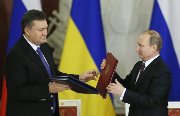 Wiktor Janukowycz i Władimir Putin /YURI KOCHETKOV /PAP/EPA