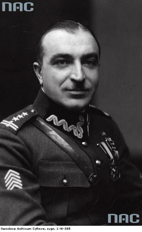 Wilhelm Orlik-Rückemann (w mundurze pułkownika, zdjęcia z lat 20. XX w.) /Ze zbiorów Narodowego Archiwum Cyfrowego