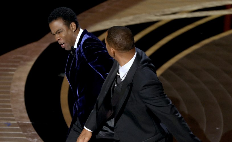 Will Smith uderza Chrisa Rocka /Neilson Barnard /Getty Images