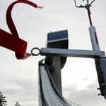 Willingen: Wiatr hulał, a skoczkowie czekali