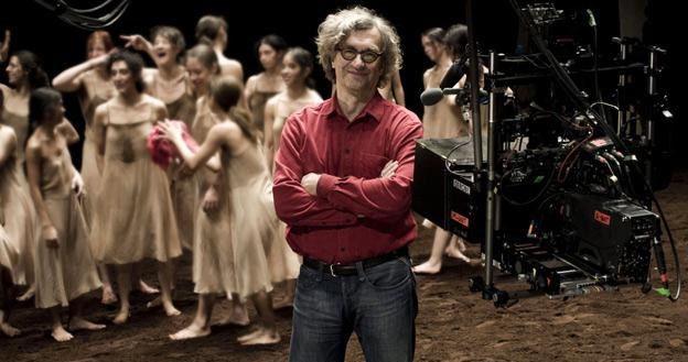 Wim Wenders na planie filmu "Pina" /materiały prasowe