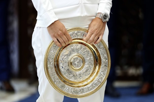 Wimbledon - mimo odwołania imprezy do tenisistów trafi 10 milionów funtów /ROBERT GHEMENT /PAP/EPA