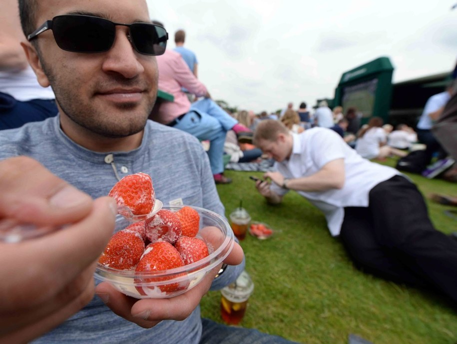 Wimbledon to truskawki ze śmietaną /ANDY RAIN /PAP/EPA