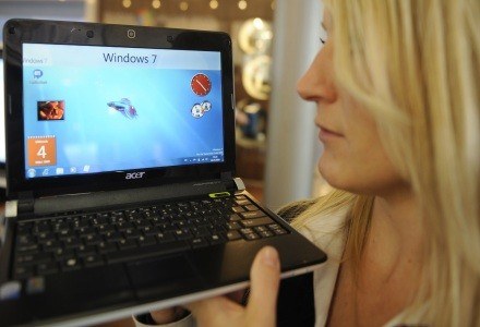 Windows 7 w pełnej wersji na netbooku /AFP