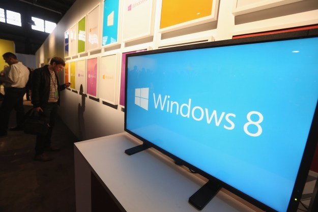 Windows 8 z trudem podbija rynek /AFP