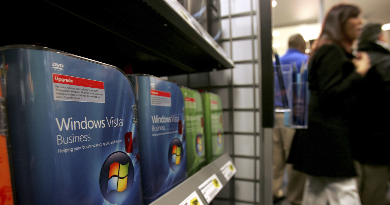 Windows Vista - na sklepowych półkach zadebiutował 10 lat temu /AFP