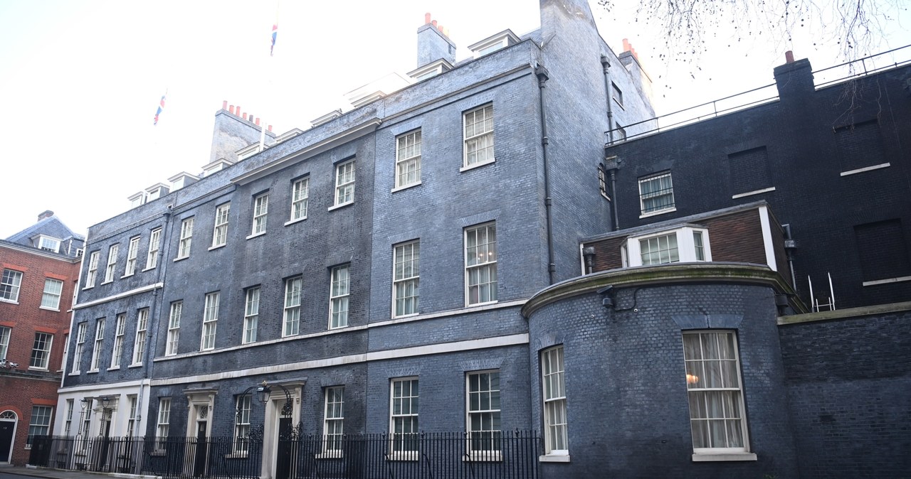 “Winne piątki” na Downing Street. Imprezowano nawet podczas lockdownu
